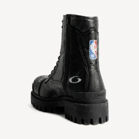 Balenciaga pentru bărbați | cizmele de tip combat strike din colaborarea cu NBA, în negru