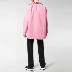 Cămașă din poplin de bumbac cu logo pe spate „Pink” 556878TEM095630 Cămașă din poplin de bumbac cu logo pe spate „Pink” 556878TEM095630