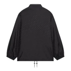Jachetă de ploaie cu logo pe toată suprafața „Black” 681452TKO401000 Jachetă de ploaie cu logo pe toată suprafața „Black” 681452TKO401000
