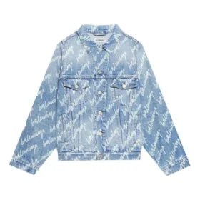 Jachetă din denim cu logo script pe toată suprafața „Albastru deschis Alb” 681690TJW904200 Jachetă din denim cu logo script pe toată suprafața „Albastru deschis Alb” 681690TJW904200