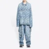 Jachetă din denim cu logo script pe toată suprafața „Albastru deschis Alb” 681690TJW904200