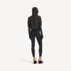 Jachetă scurtă techwear pentru femei, de culoare neagră
