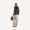 Pantaloni cargo relaxați pentru femei, de culoare bej