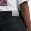 Pantaloni scurți din denim pentru bărbați, de culoare neagră, care nu se șifonează