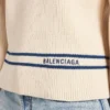 Pulover pentru femei cu guler în formă de barcă, în culorile bleumarin/alb