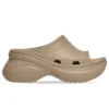 Sandale de piscină Balenciaga x Crocs „Beige” 677389W1S8E2500