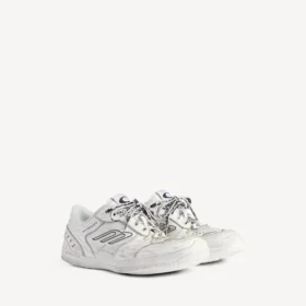 Sneakerși pentru femei „Hamptons” cu aspect ușor uzat, de culoare albă
