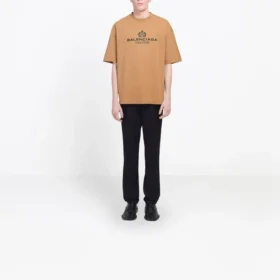 Tricou cu mânecă scurtă pentru bărbați Balenciaga cu imprimeu alfabet, galben crem 594579TGV609605 Tricou cu mânecă scurtă pentru bărbați Balenciaga cu imprimeu alfabet, galben crem 594579TGV609605