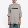 Tricou unisex cu mânecă scurtă, guler rotund, imprimeu cu litere pe fundal uni, gri 661715TKVD58174