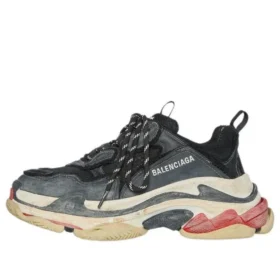 Triple S „Black” 524037W3CS11061